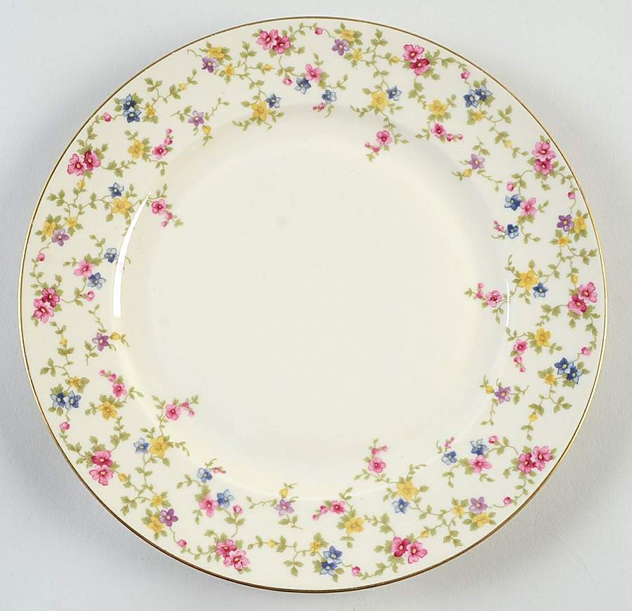 Coquette Cream Dinner Plate by Heinrich - H&C-1