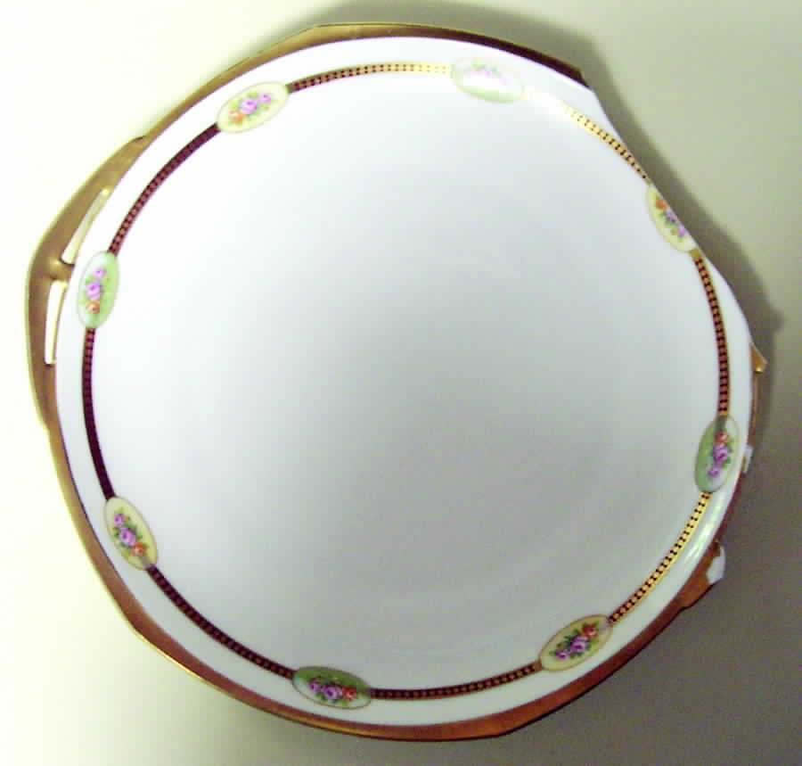 HUT1096 Handled Cake Plate by Hutschenreuther-1