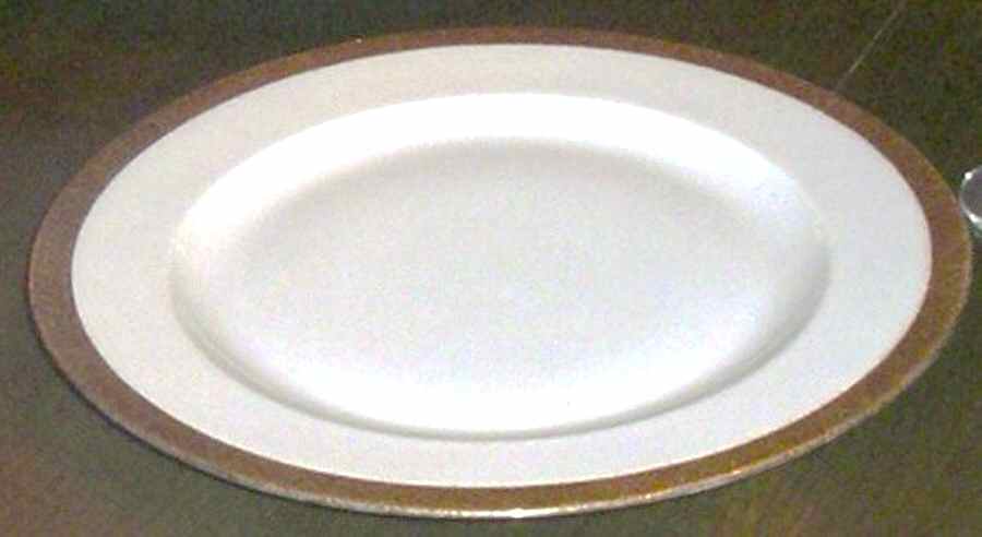 HUT1416 Luncheon Plate by Hutschenreuther-1