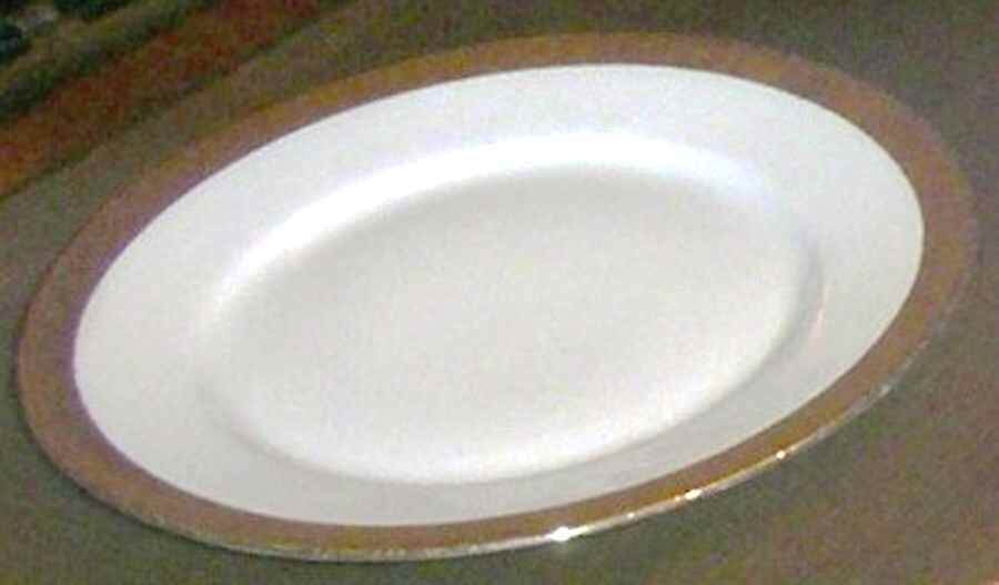 HUT1416 Salad Plate by Hutschenreuther-1