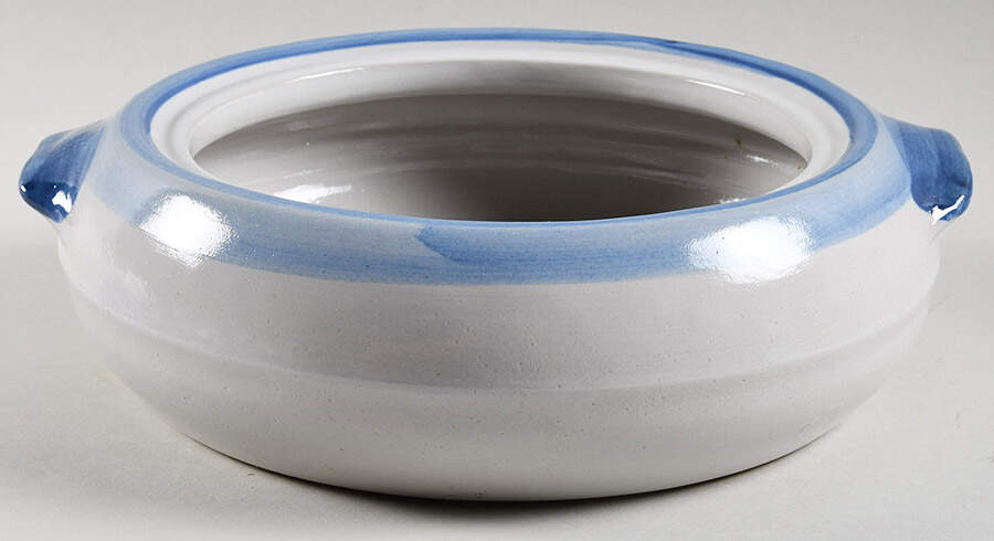 Frog 1.5 Quart Round Casserole No Lid by M A Hadley-1