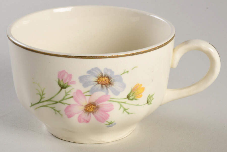 R9724 Flat Cup by Homer Laughlin -1