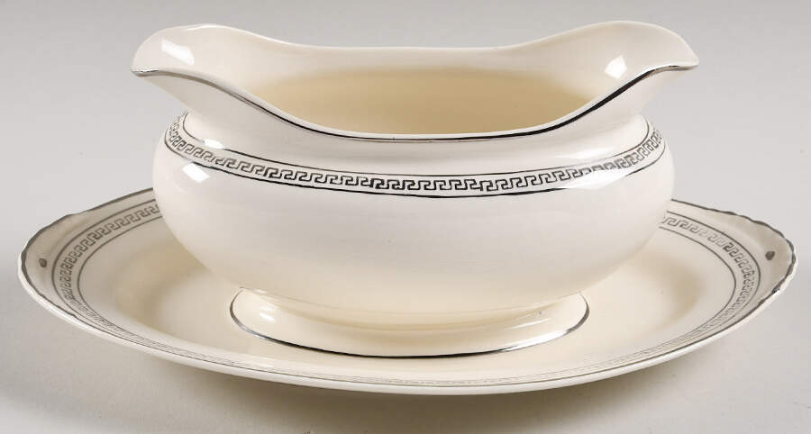 HLC2452 Gravy Boat with Attached Underplate by Homer Laughlin -1