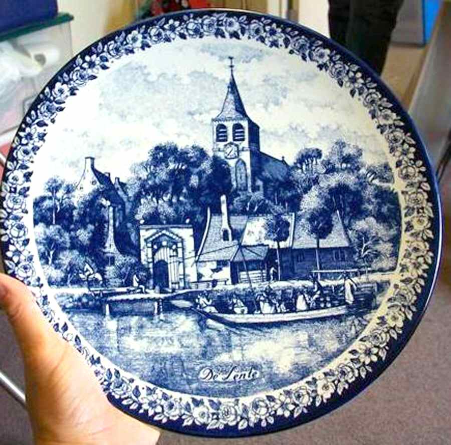Delfts Blauw Plate Wall by Holland-1