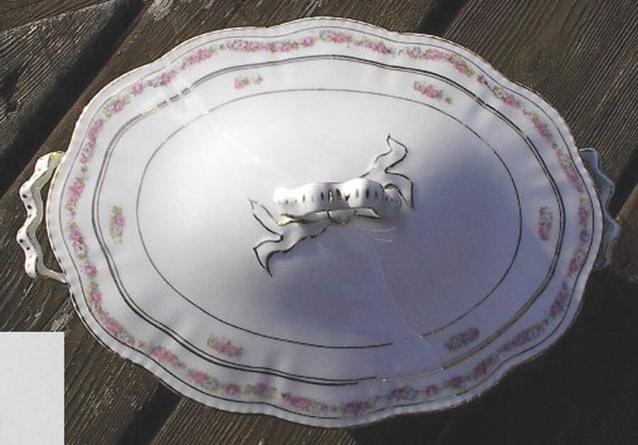 1494 Lid for Oval Vegetable by Heinrich - H&C-1