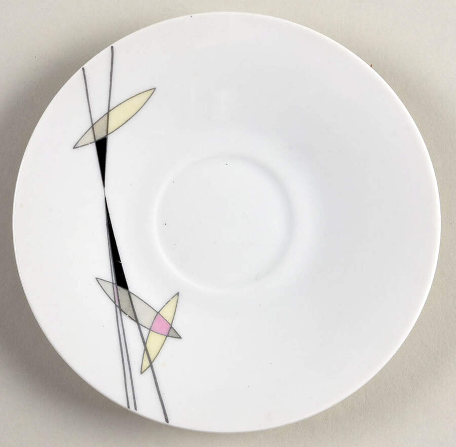 03667 Saucer by Hutschenreuther-1