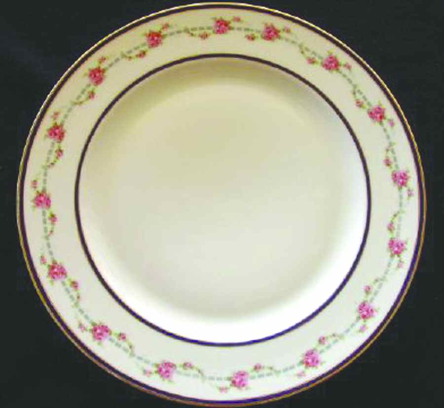 8967 Dinner Plate by Heinrich - H&C-1