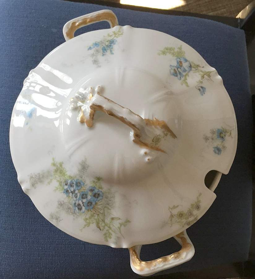 H3084 Tureen &  Lid by Haviland-1