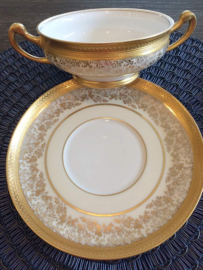 HUT1429 Footed Cream Soup Bowl & Saucer Set by Hutschenreuther-1