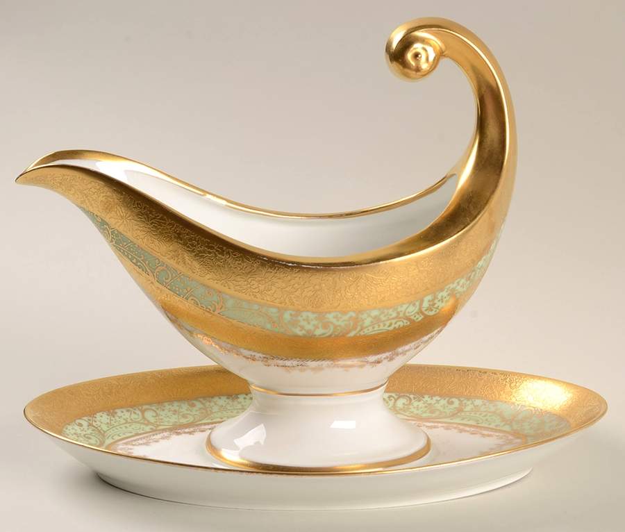 HUT1433 Gravy Boat with Attached Underplate by Hutschenreuther-1