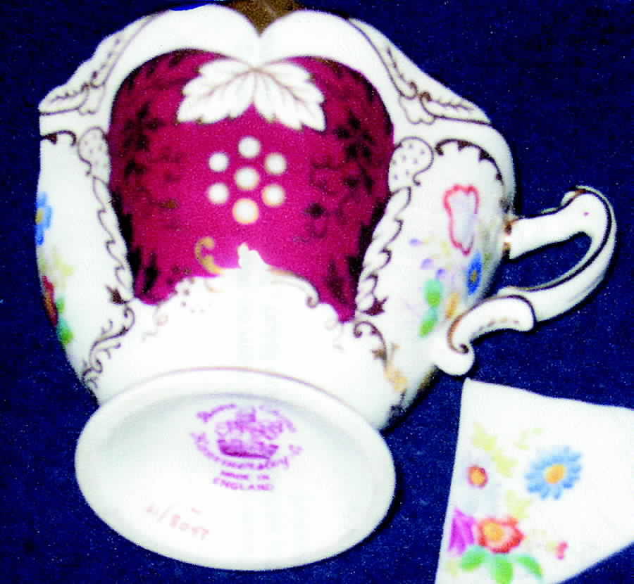 2608-15 Footed Cup by Hammersley-1