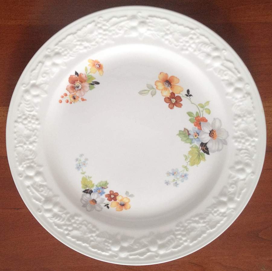 HLC3528 Dinner Plate by Homer Laughlin -1