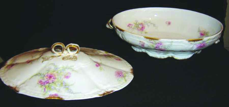 H3112 Oval Covered Vegetable by Haviland-1