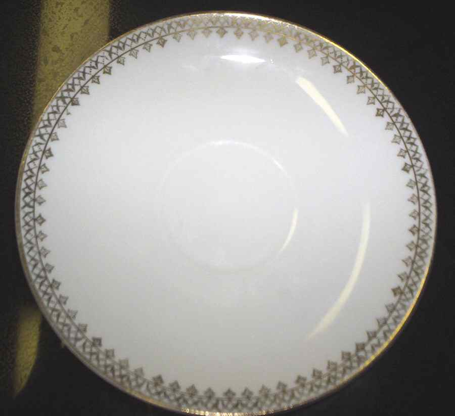 HBU9 Saucer by Hub China-1