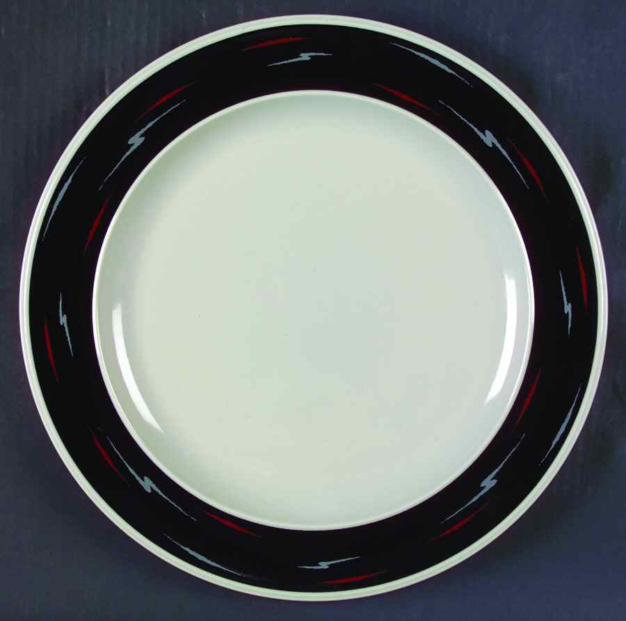 Greenwich Black Chop Plate (Round Platter) by Home Settings-1