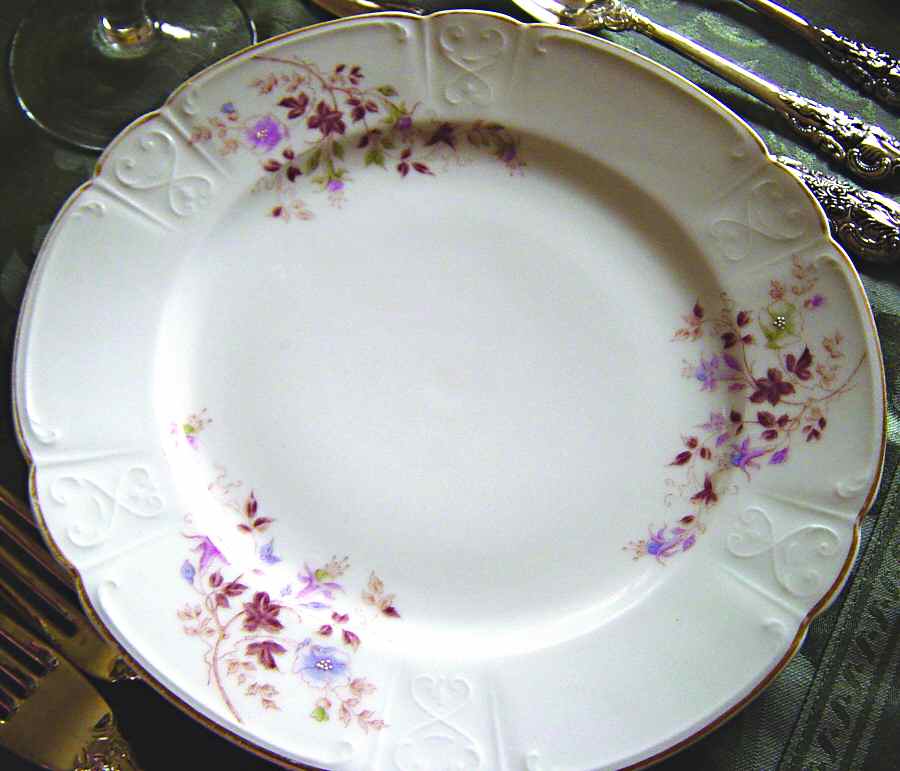 HUT1452 Dinner Plate by Hutschenreuther-1