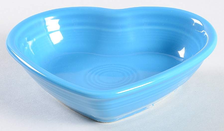 Fiesta Peacock (Intro 2005) 6" Heart Shaped Bowl by Homer Laughlin -1