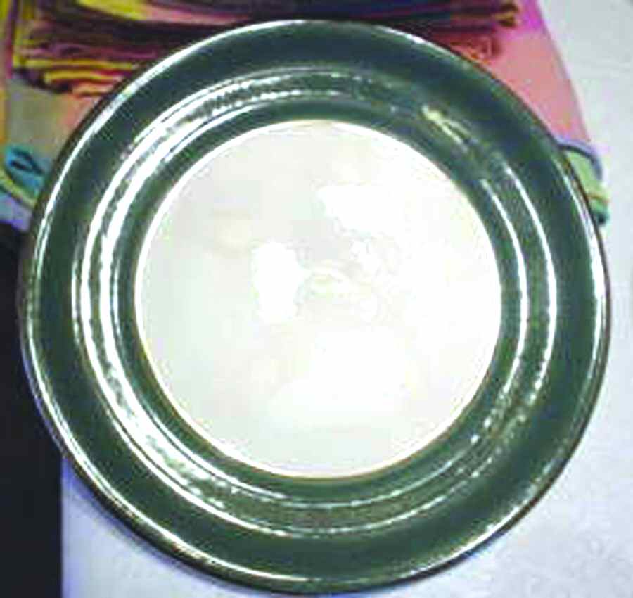 HAR131 Dinner Plate by Harker-1