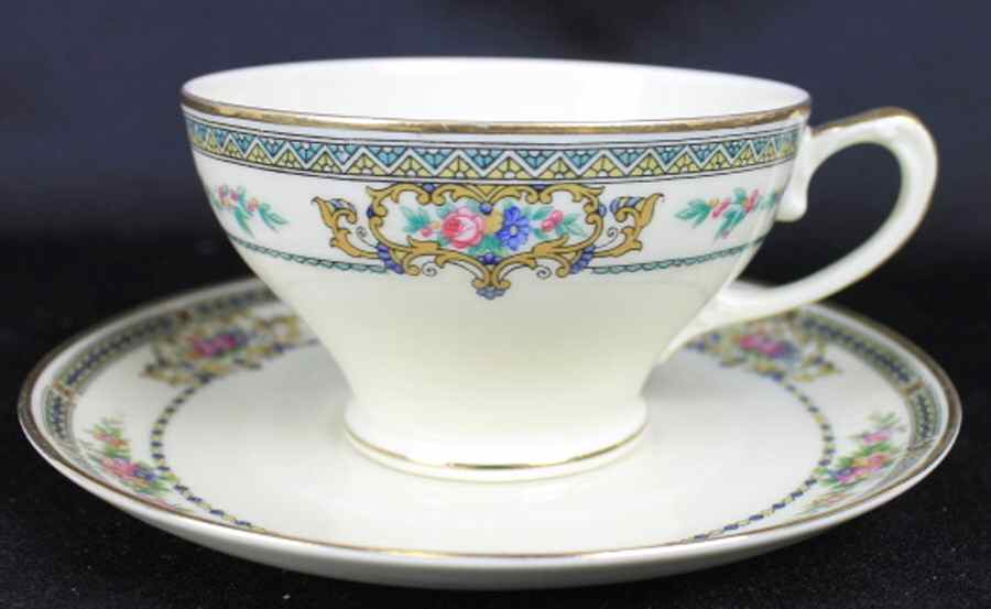 HUT50 Flat Cup & Saucer Set by Hutschenreuther-1