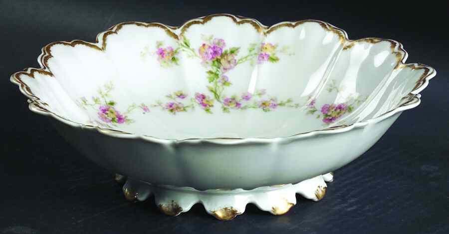H3162 9" Round Vegetable Bowl by Haviland-1