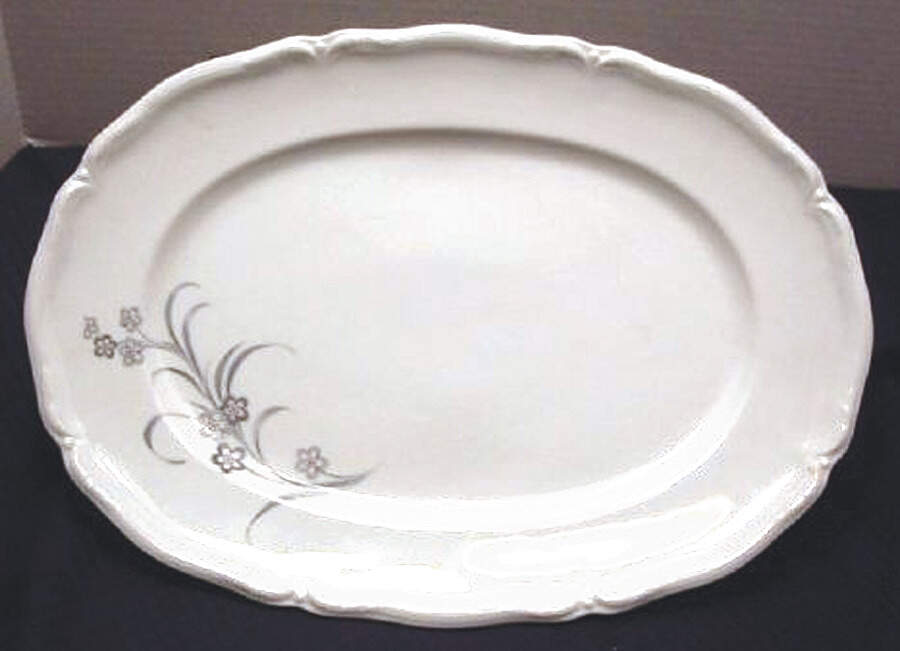 HUT1466 14" Oval Serving Platter by Hutschenreuther-1