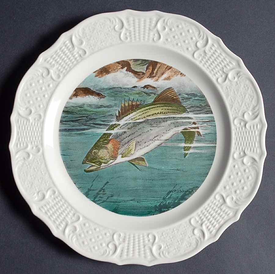 Fish Series Dinner Plate by House of Seagram-1