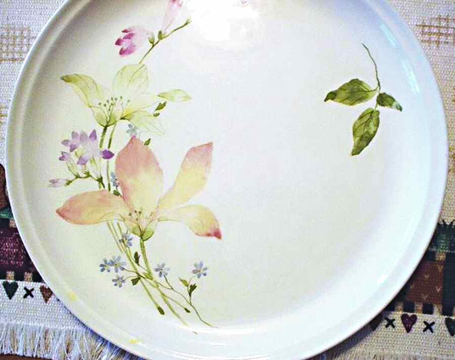 Blossom Splendor Dinner Plate by Home Beautiful-1