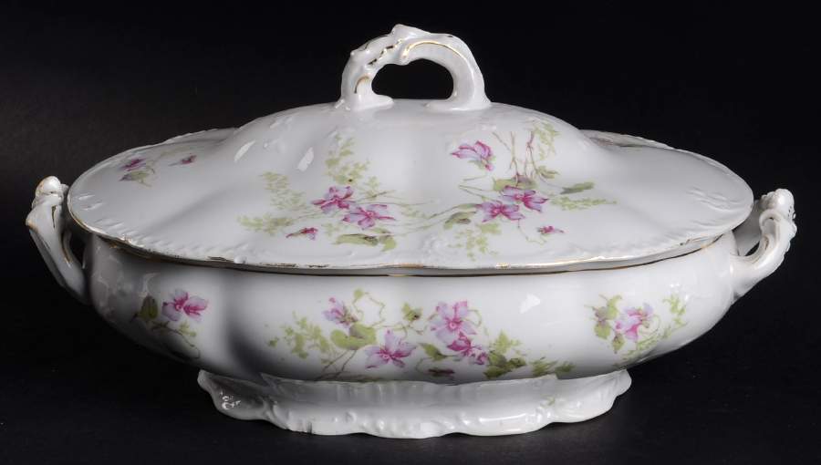 HAB78 Oval Covered Vegetable by Habsburg-1