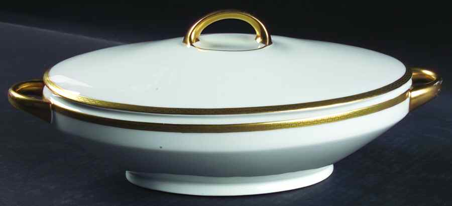 HC918 Oval Covered Vegetable by Heinrich - H&C-1