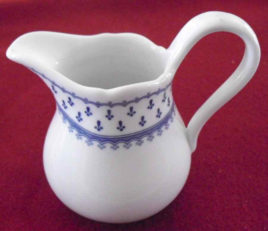 13917 Creamer by Hutschenreuther-1