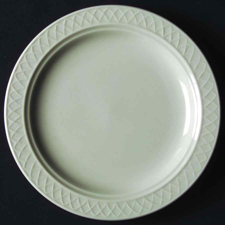 Gothic (Narrow Rim) Bread & Butter Plate by Homer Laughlin -1
