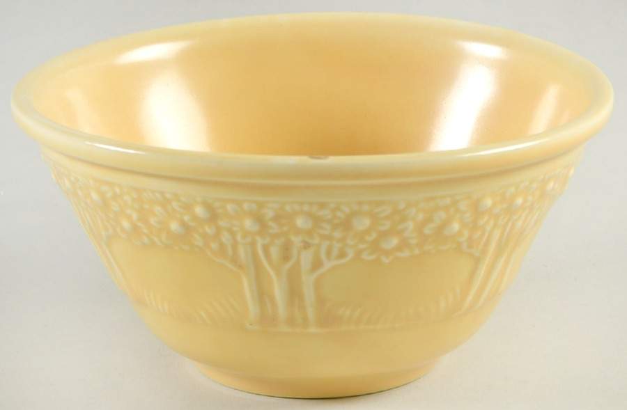 Appletree Yellow 6" Mixing Bowl by Homer Laughlin -1