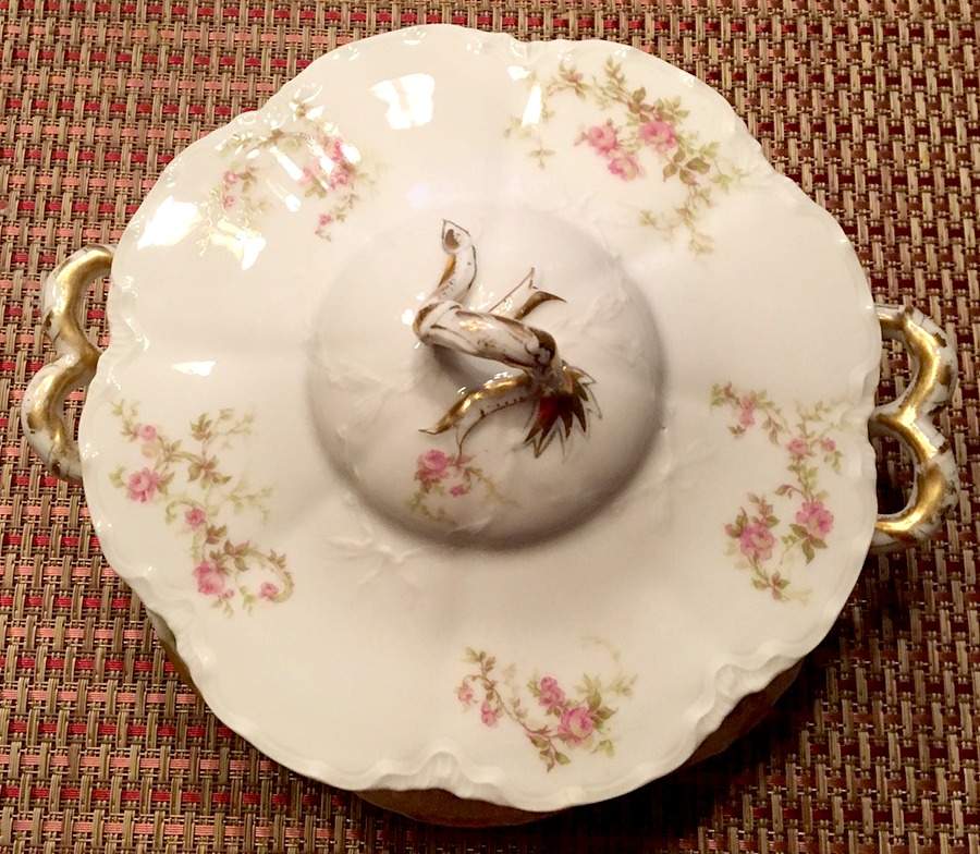 H3211 Round Covered Vegetable by Haviland-1