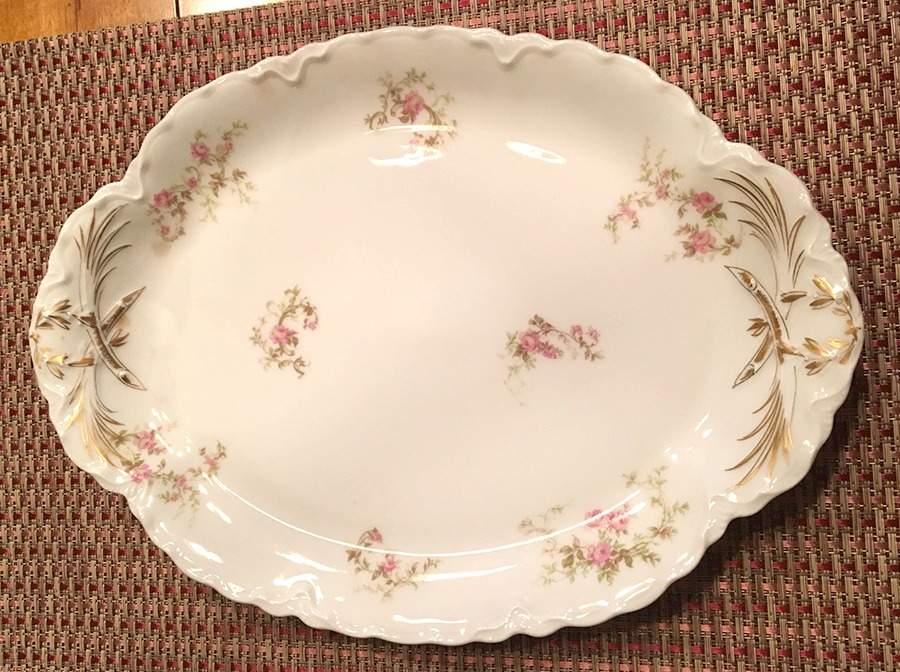 H3211 13" Oval Serving Platter by Haviland-1