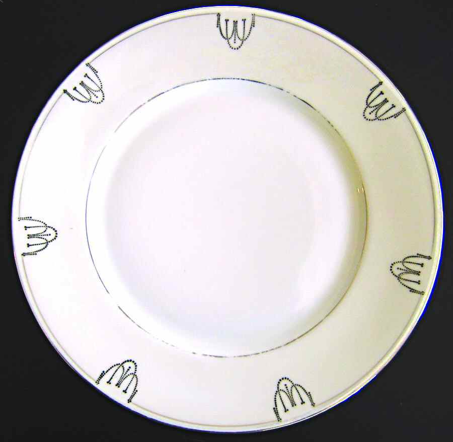 HUT1497 Dinner Plate by Hutschenreuther-1