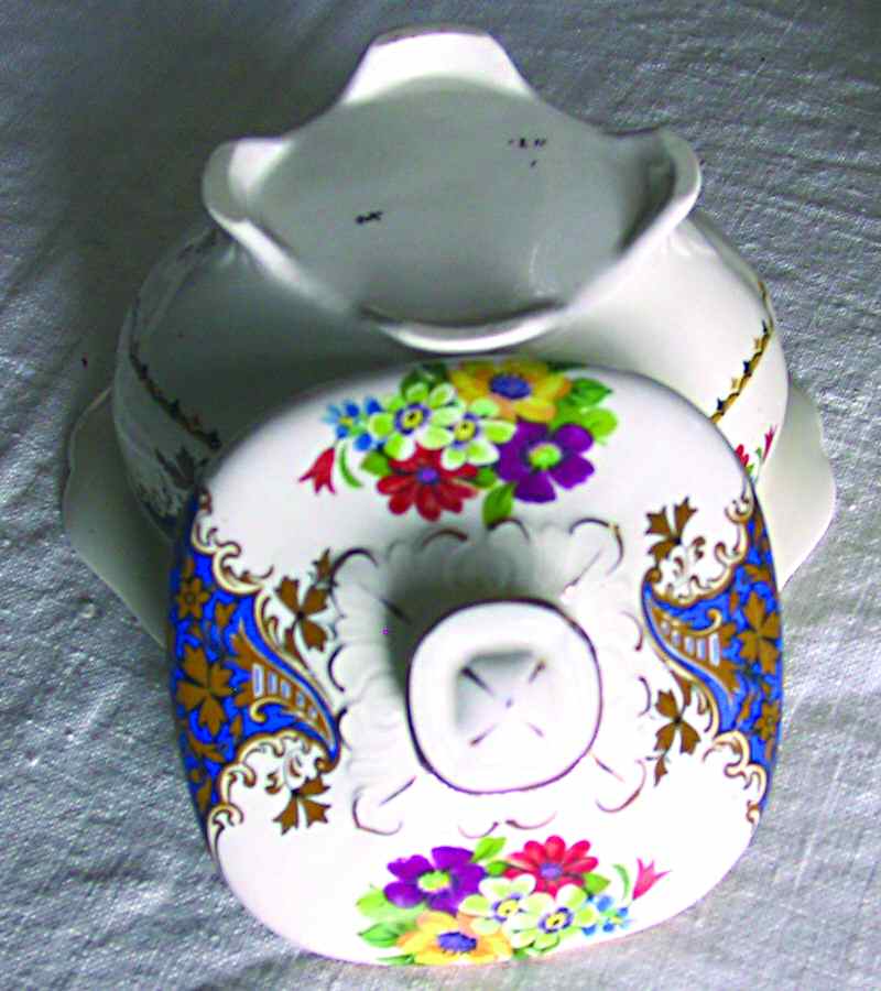 HKI6 Sugar Bowl & Lid by Hollinshead & Kirkham-1