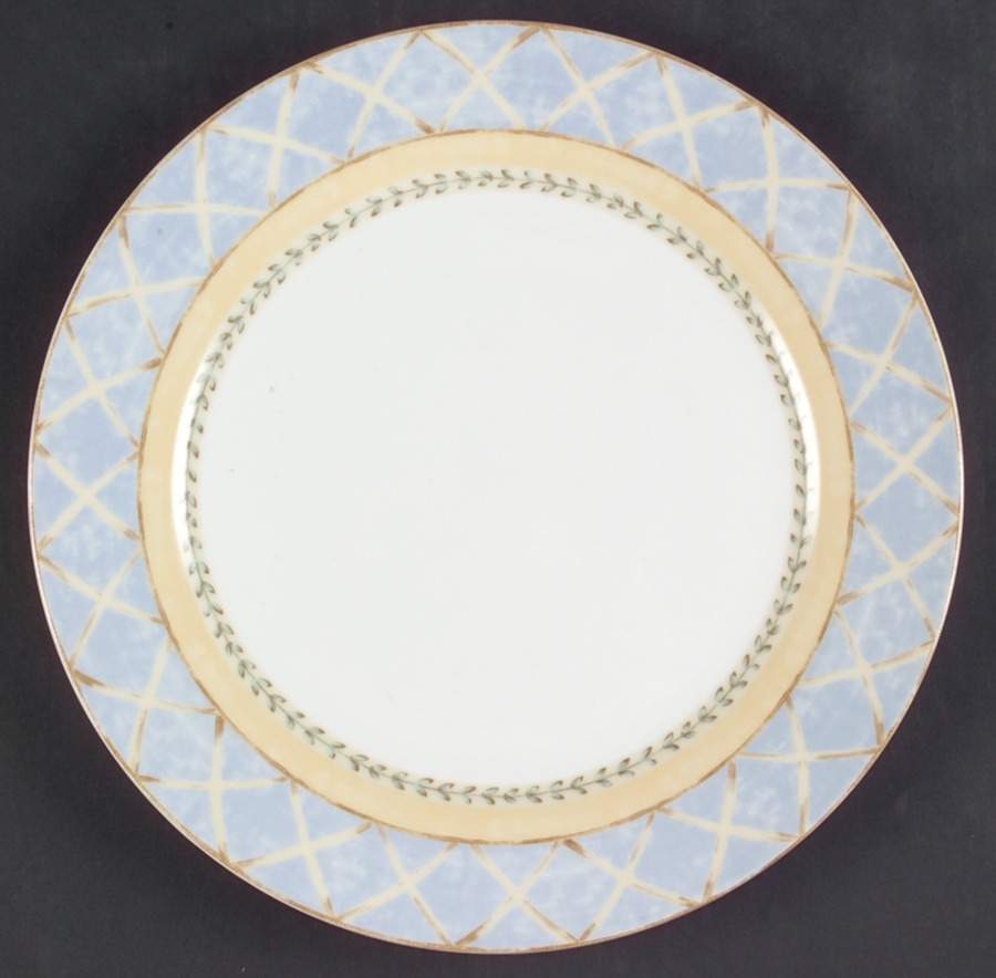 Enchanted Garden Dinner Plate by Heritage Mint-1