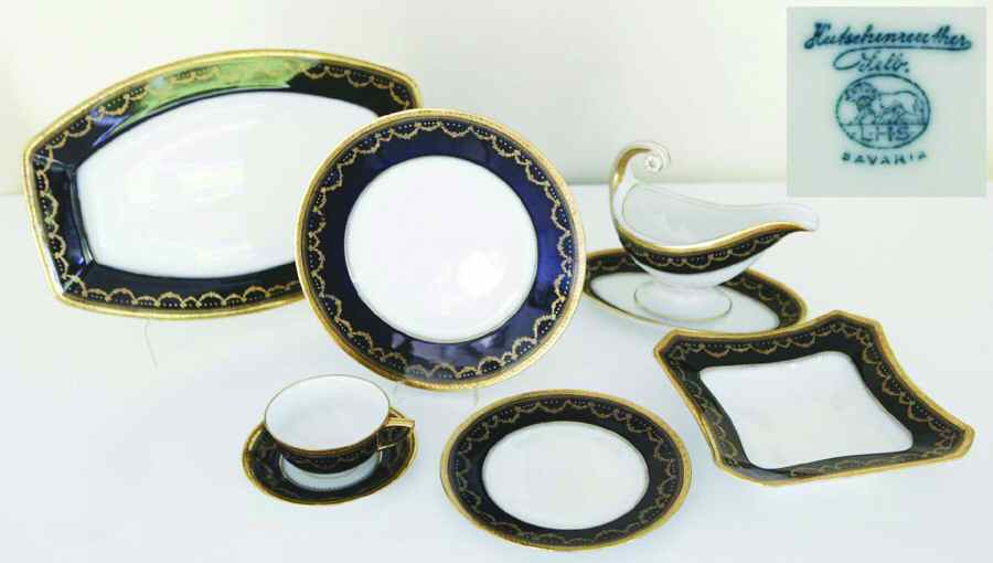 2171 14" Oval Serving Platter by Hutschenreuther-1