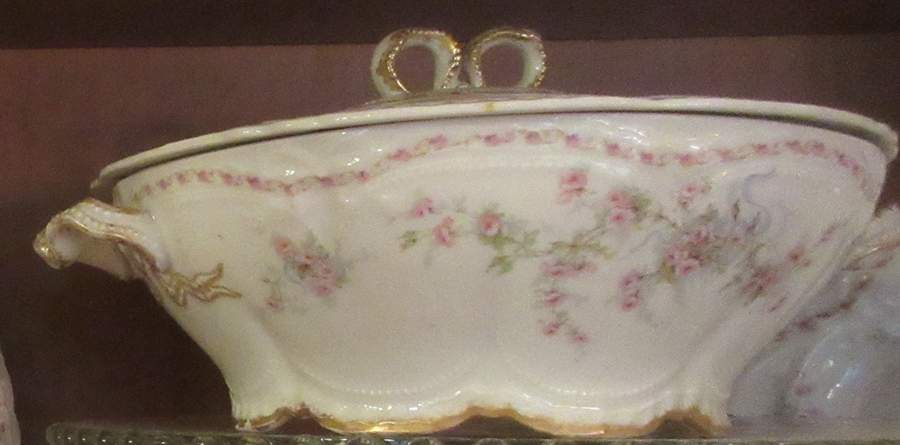 Schleiger 342-9 Oval Covered Vegetable by Haviland-1