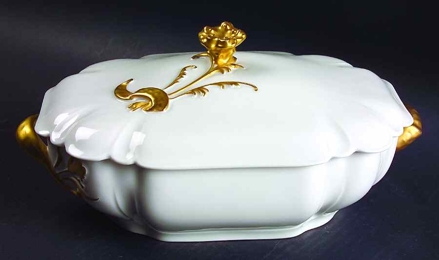 Schleiger 10-1 Oval Covered Vegetable by Haviland-1