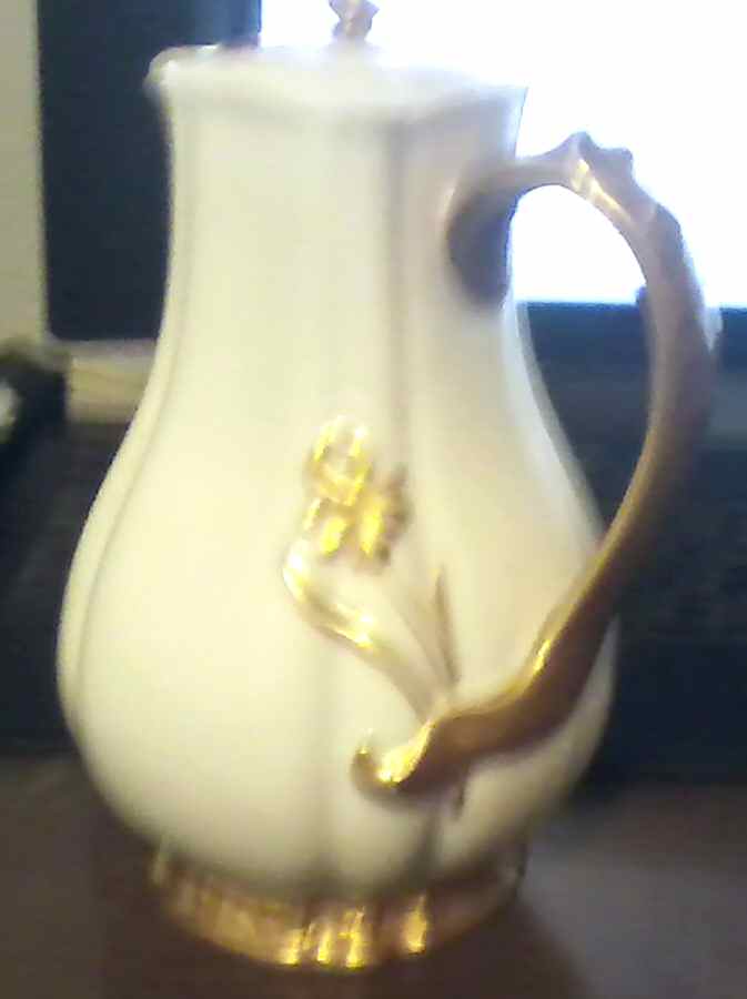 Schleiger 10-1 Chocolate Pot & Lid by Haviland-1