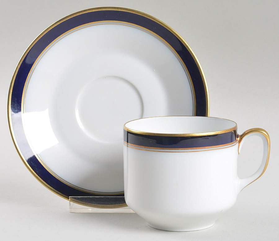 605225 Flat Cup & Saucer Set by Hutschenreuther-1