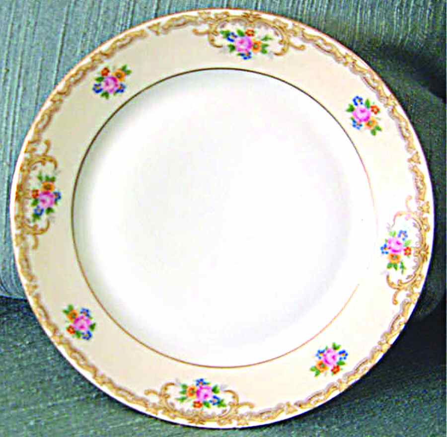HWC31 Bread & Butter Plate by HW (Germany, Czech)-1