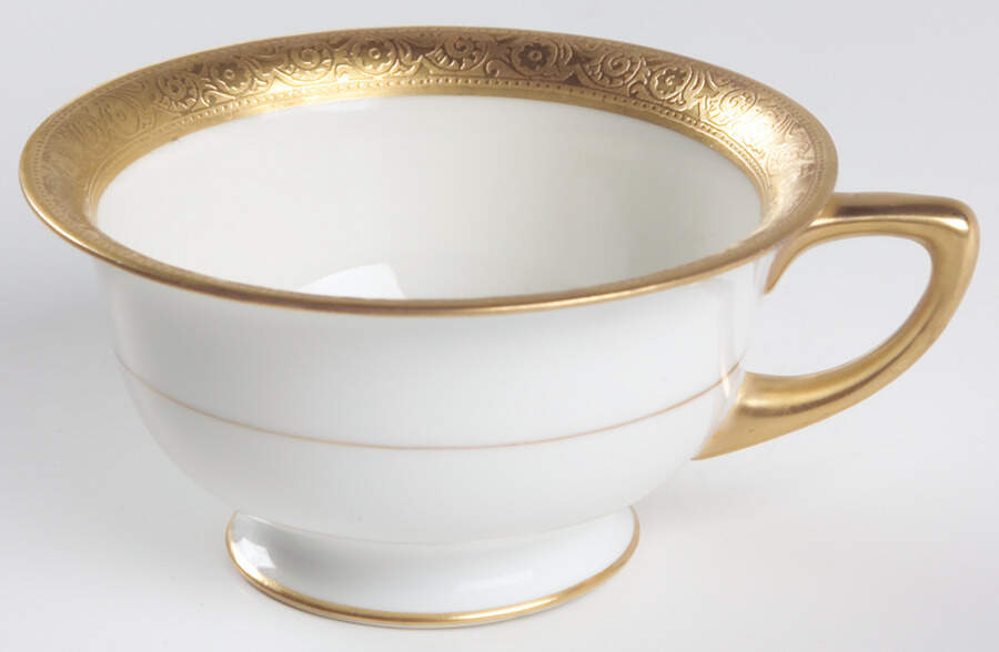 HC926 Footed Cup by Heinrich - H&C-1