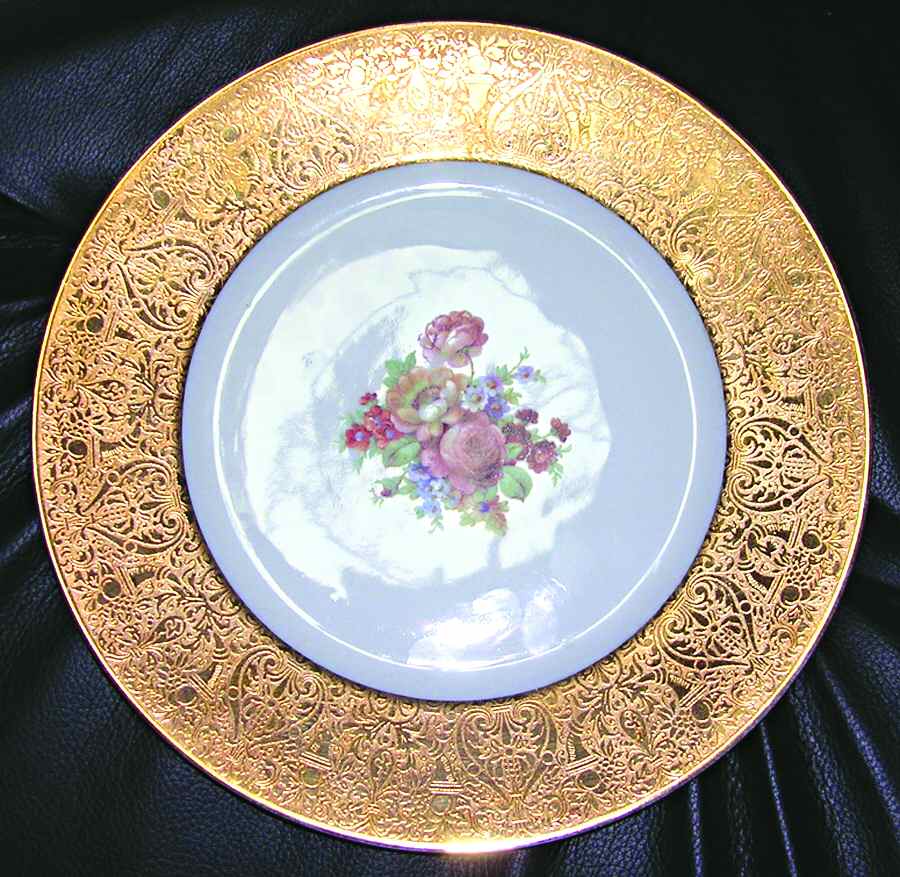 HUT1529 Dinner Plate by Hutschenreuther-1