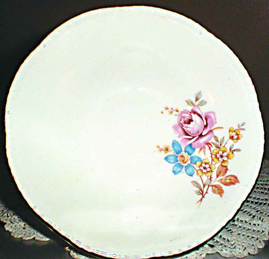 HLC3564 Saucer by Homer Laughlin -1