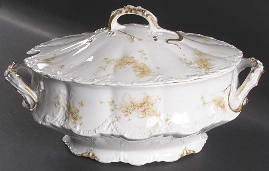 Schleiger 836-10 Tureen &  Lid by Haviland-1