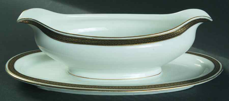 Louise Gravy Boat with Attached Underplate by Hutschenreuther-1