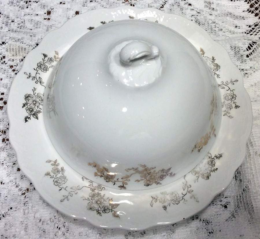 HLC2509 Round Covered Butter by Homer Laughlin -1