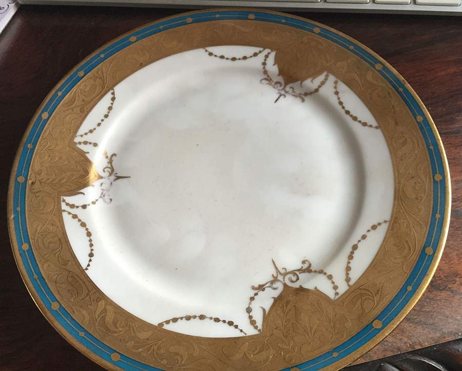 HUT1570 Dinner Plate by Hutschenreuther-1